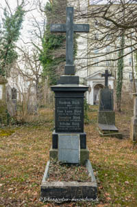 Gerhard Willhalm – Grab - Friedrich Dürck