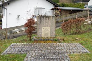 Gerhard Willhalm - Gedenkstein - Tutzing