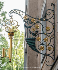 Gerhard Willhalm – Nasenschild - Lindwurmstraße