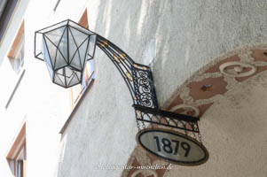 Gerhard Willhalm – Turnverein MTV 1879 - Lampe mit Schild