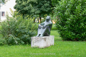 Die Sitzende