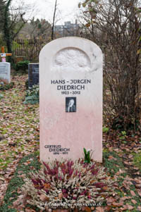 Grab - Hans Jürgen Diedrich