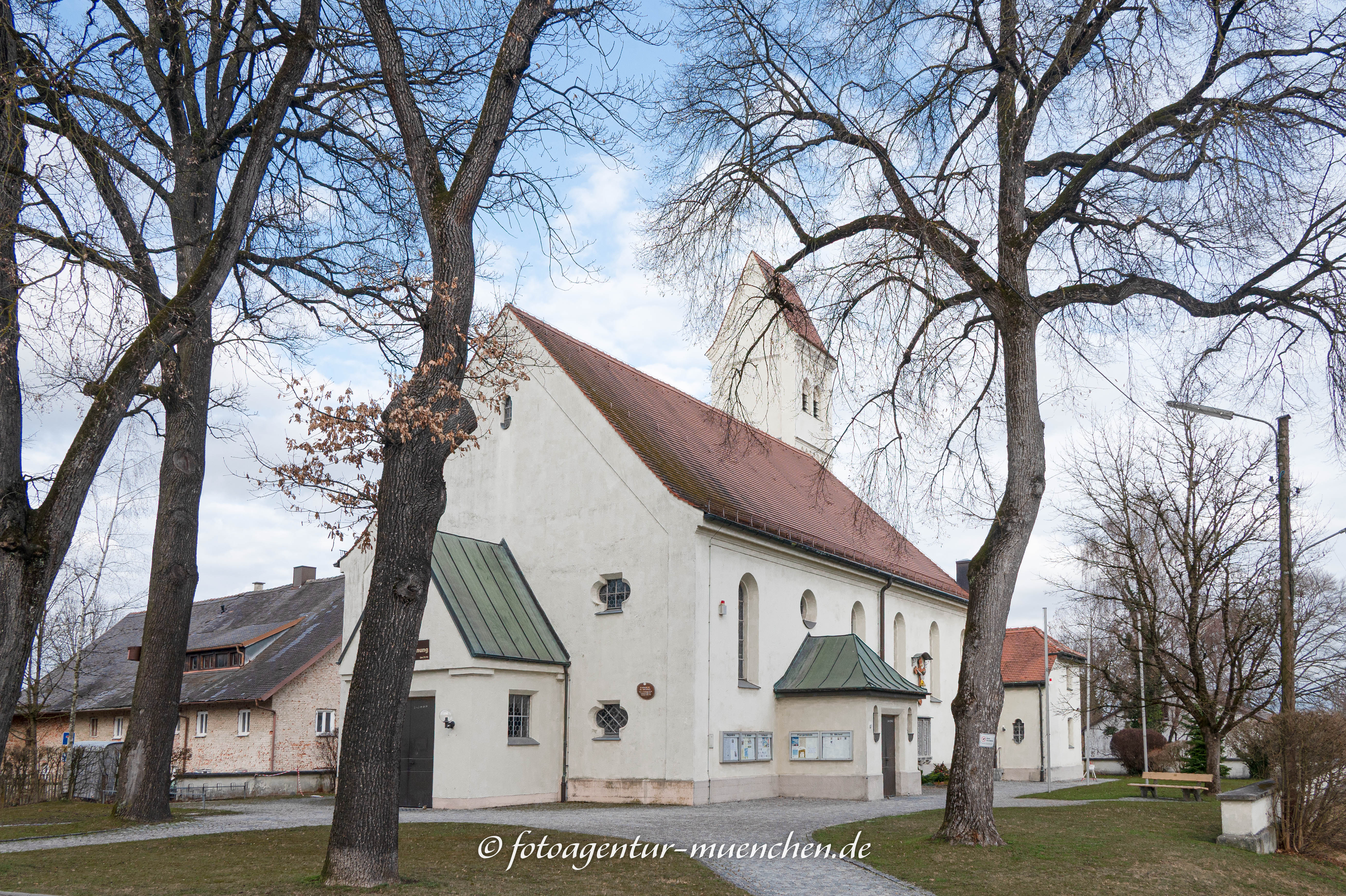 St. Michael - Lochhausen