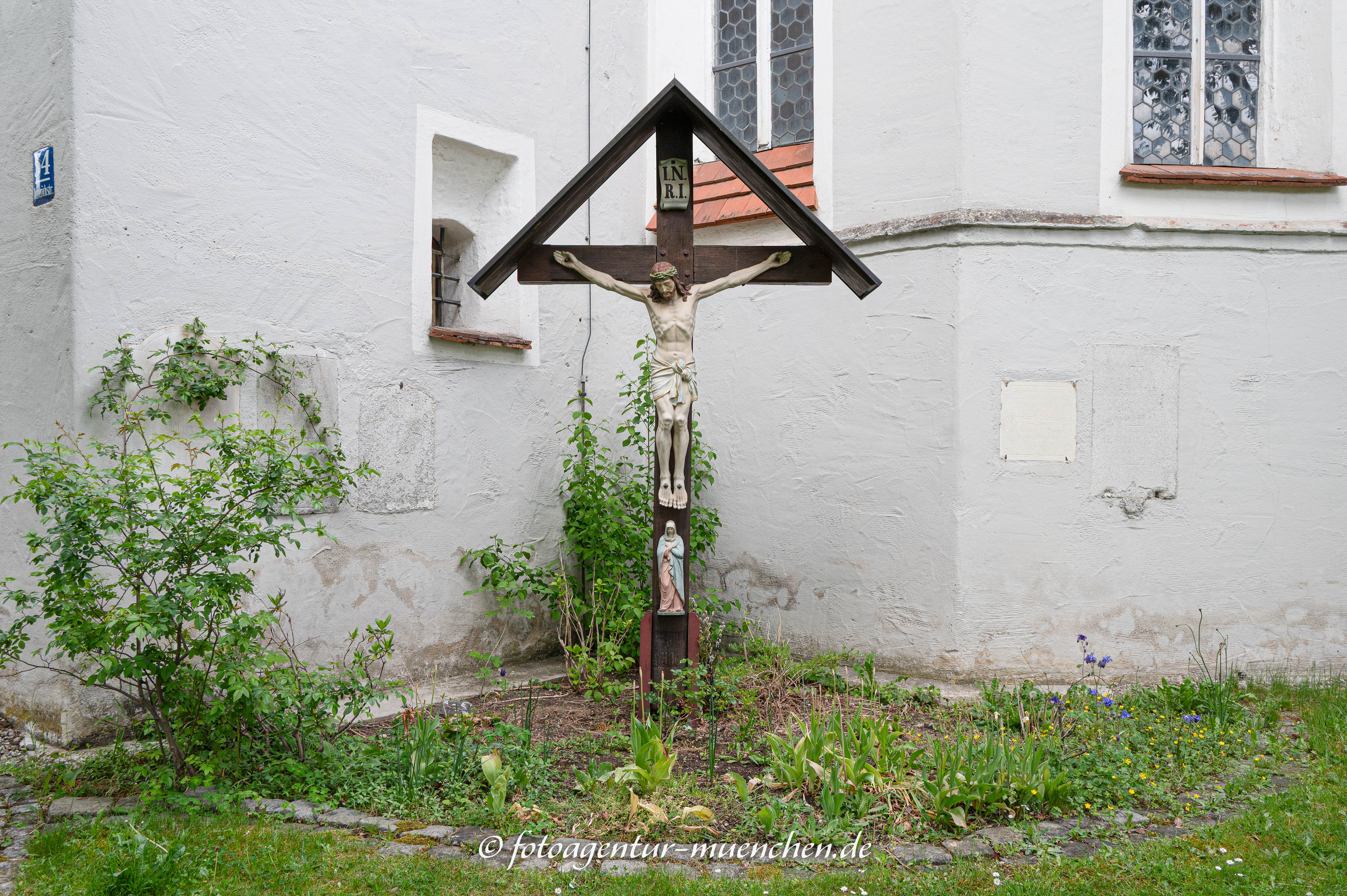 Kreuz - Alte Kath. Kirche St. Johann Baptist