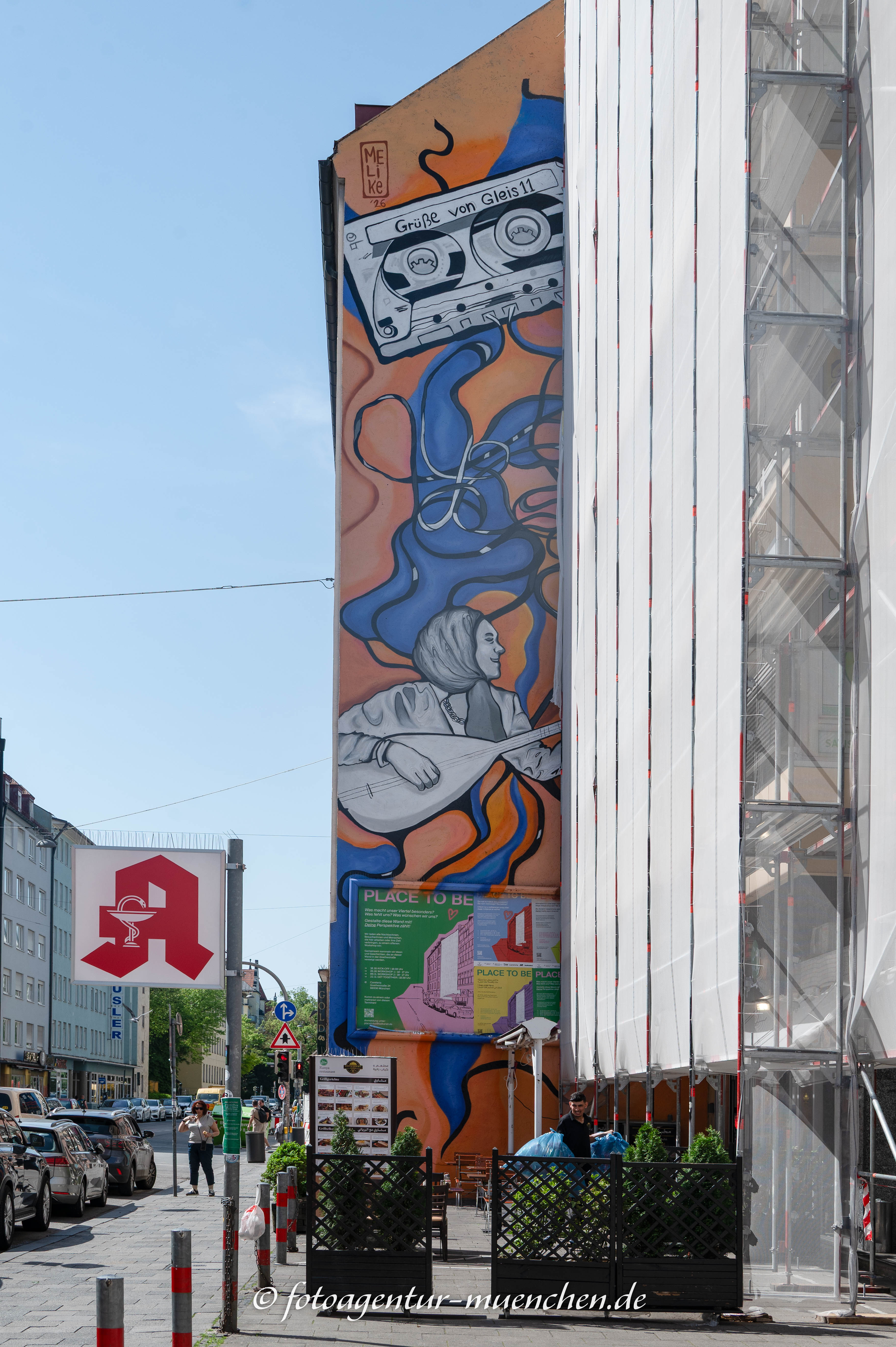 Mural - Grüße von Gleis 11