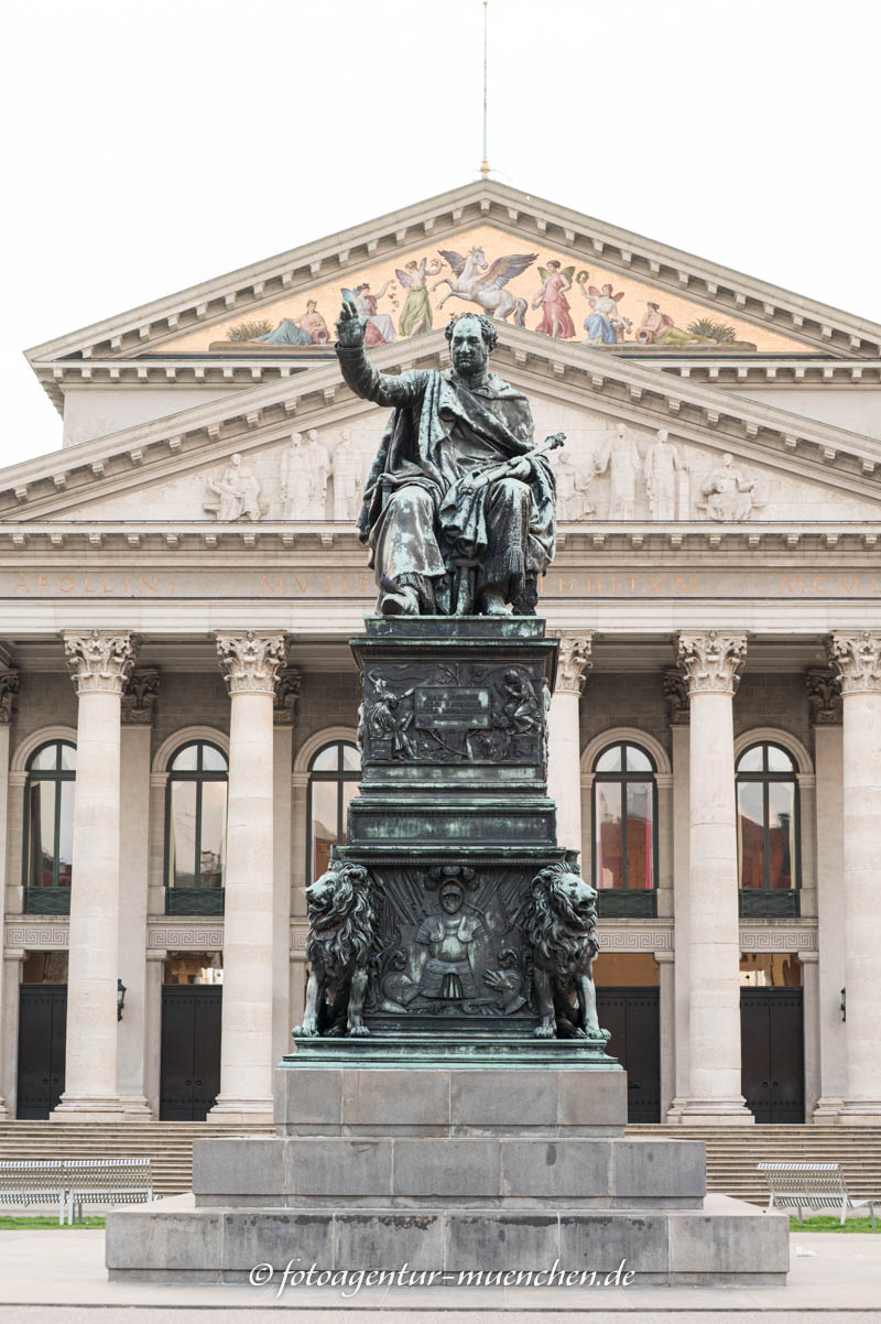 Max-Joseph-Denkmal