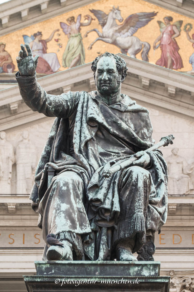 Max-Joseph-Denkmal