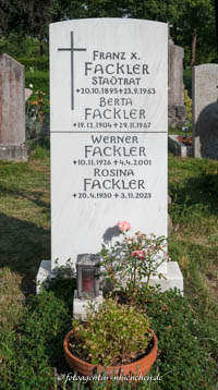  – Grab - Franz Xaver Fackler