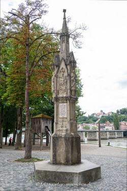  – Denkmal für Ignaz von Rudhart (Passau)