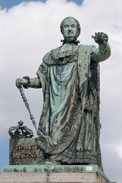  – Max-Denkmal
