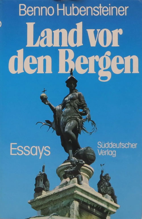Land vor den Bergen