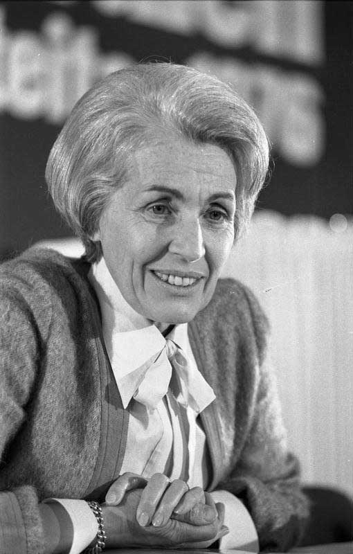 Dr. red nat. Hildegard Hamm-Brücher