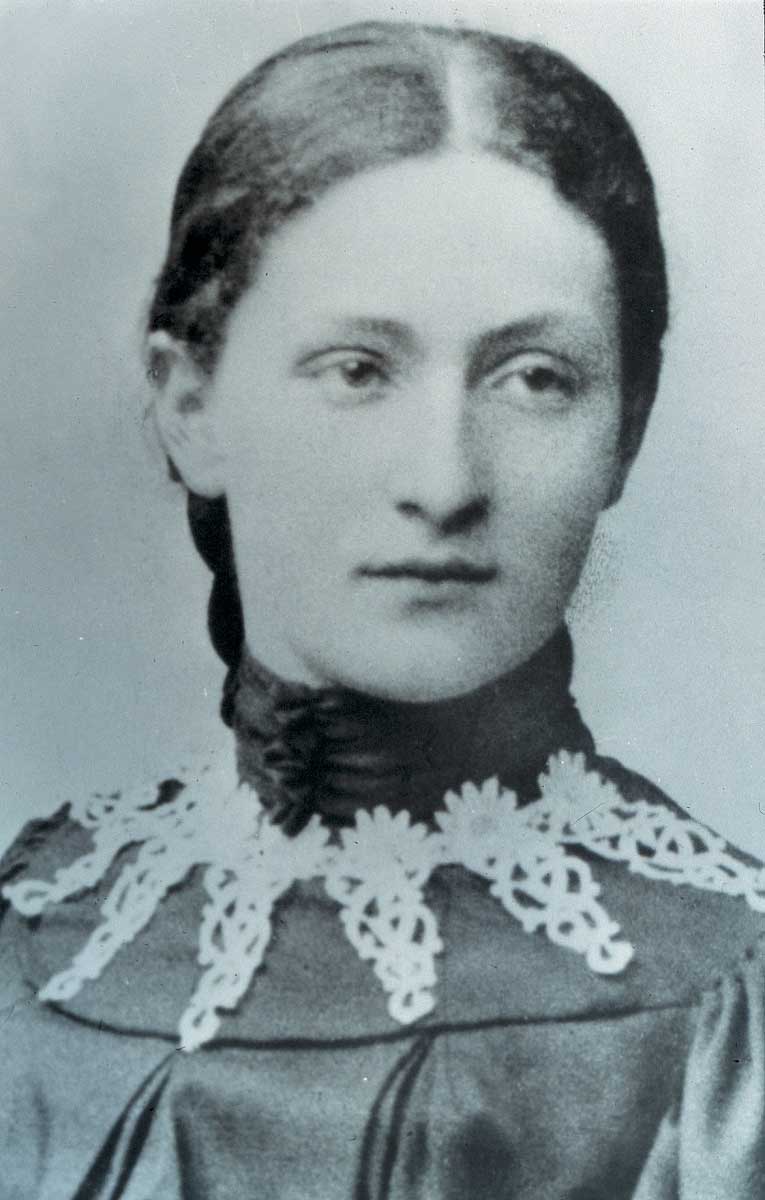 Dr. Rahel Straus